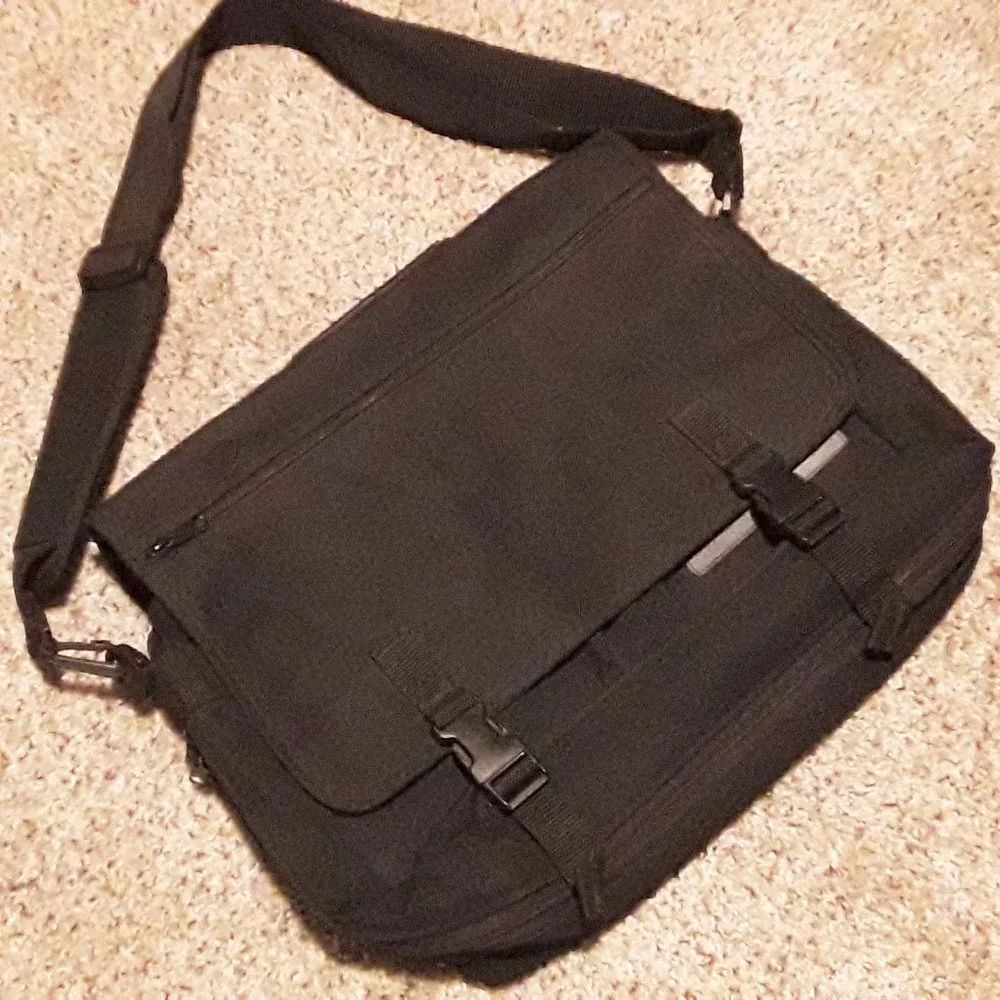 NEW Black Canvas Computer Bag 12